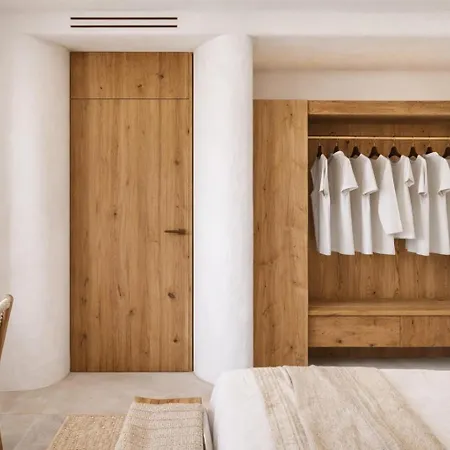 Apartmán Neso - Stylish Poolside Escape For 6 In Mykonos Town