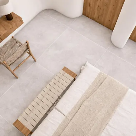 Neso - Stylish Poolside Escape For 6 In Appartamento