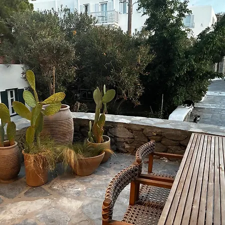 Apartment Neso - Stylish Poolside Escape For 6 In Mykonos Town