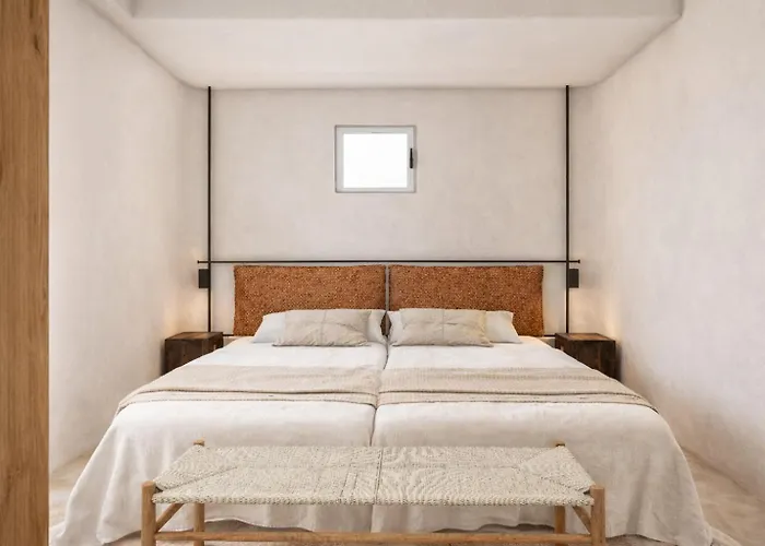 Neso - Stylish Poolside Escape For 6 In Appartamento